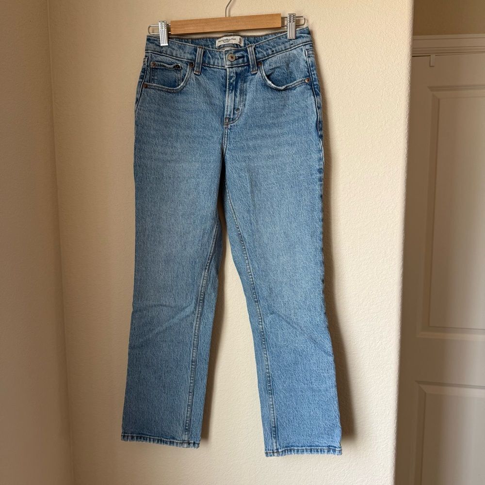 Abercrombie & Fitch The Straight Mid Rise Curve Love Jeans Size 25 | 0XS